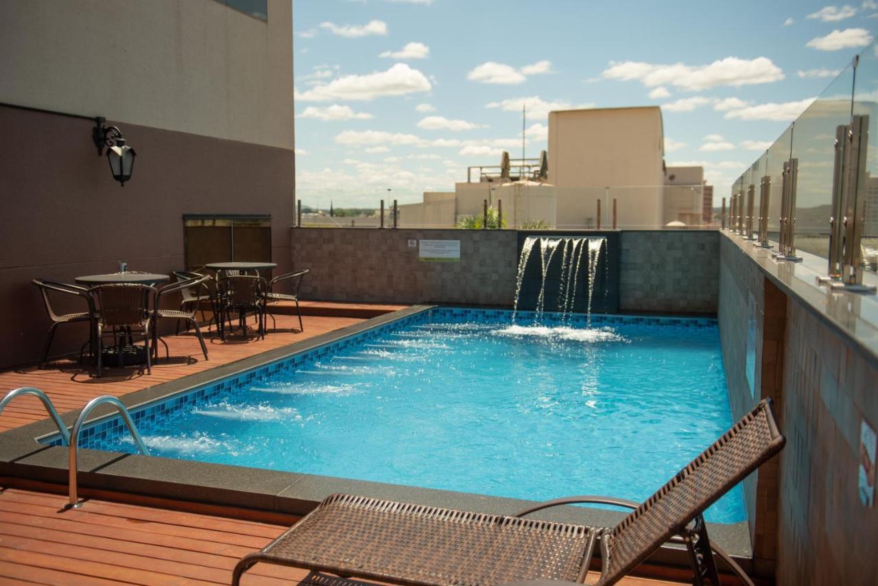 Bristol Infinity Rio Claro Hotel Exterior foto