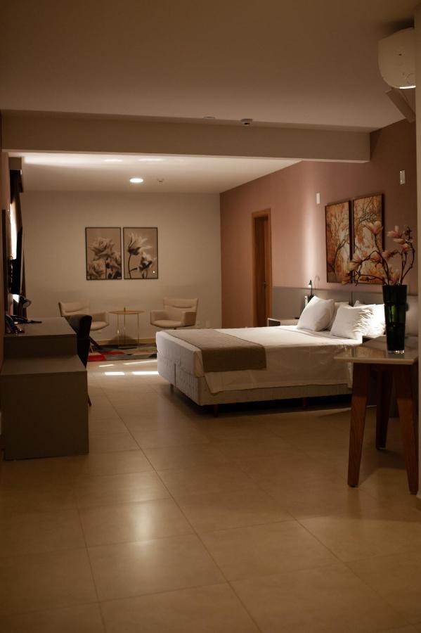 Bristol Infinity Rio Claro Hotel Exterior foto