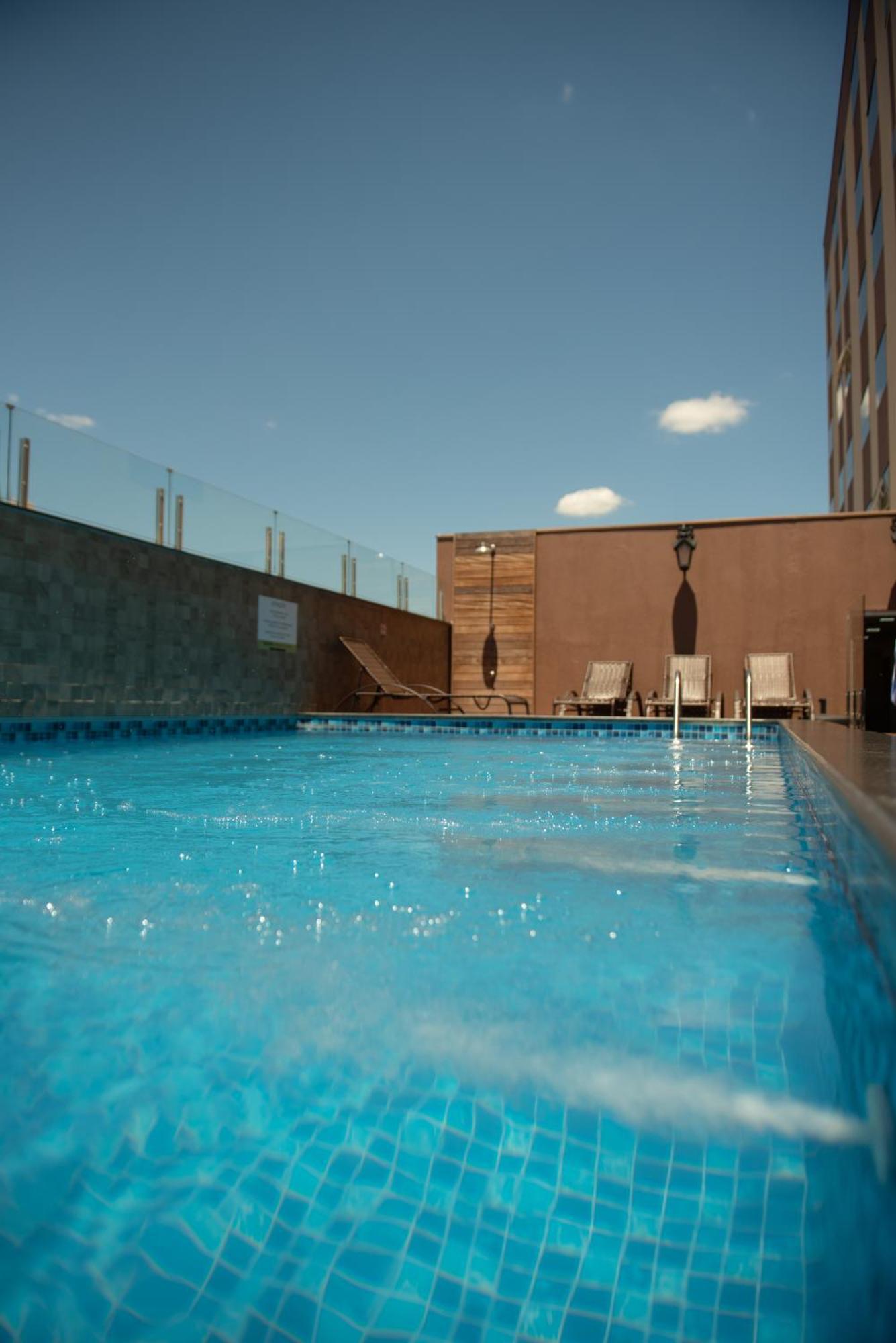 Bristol Infinity Rio Claro Hotel Exterior foto